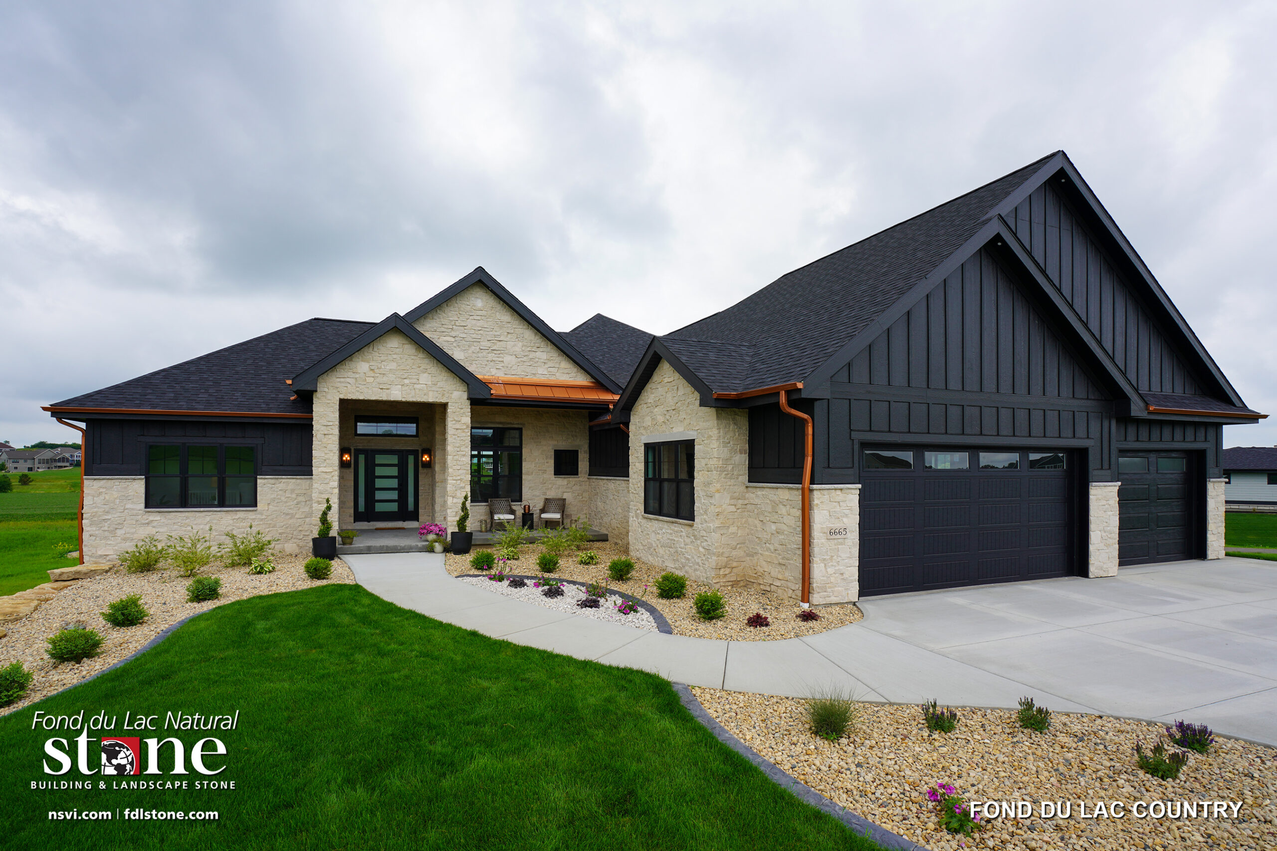 Fond du Lac Country™ Parade Home Fond du Lac Natural Stone