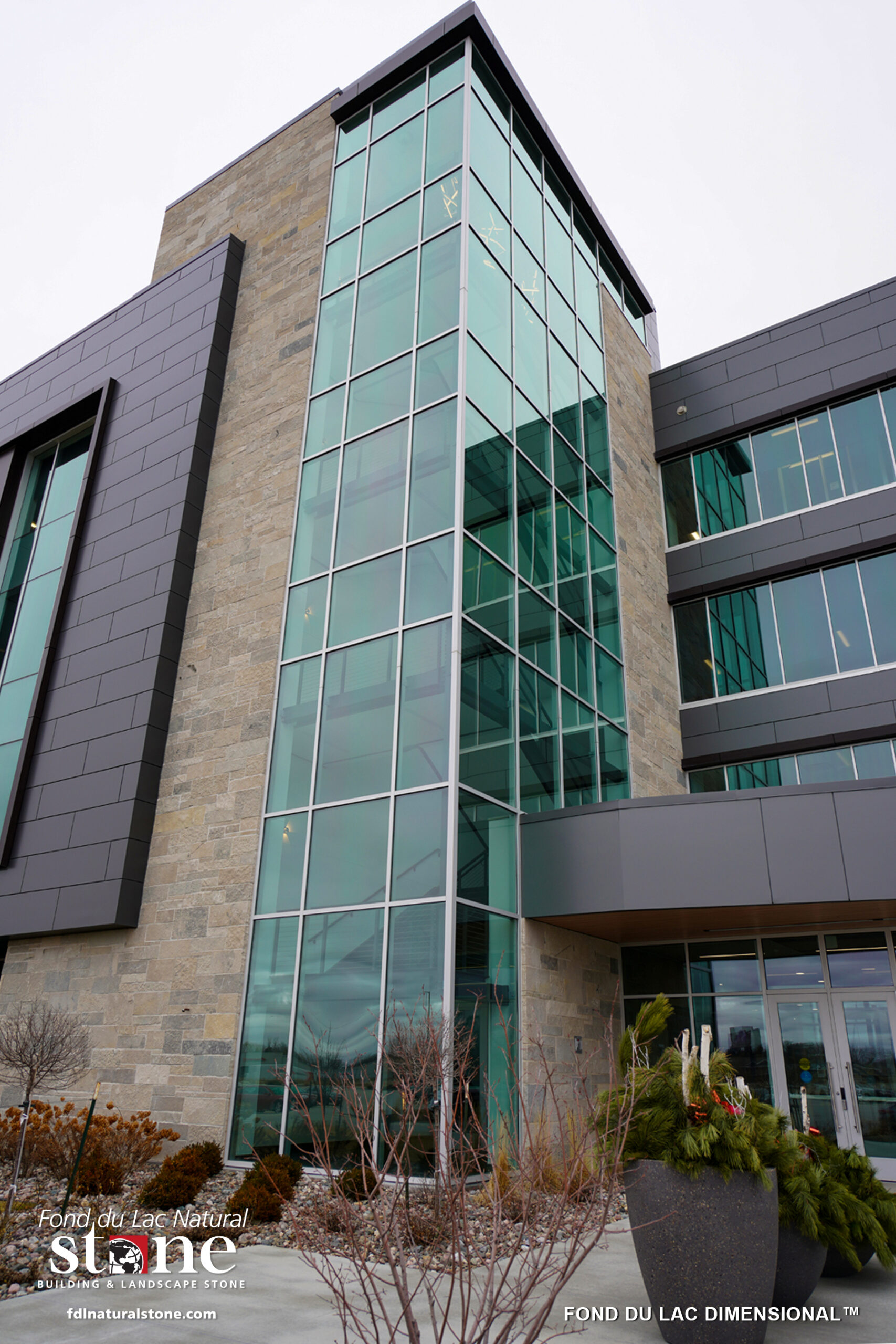 Fond du Lac Dimensional United Healthcare Fond du Lac Natural Stone